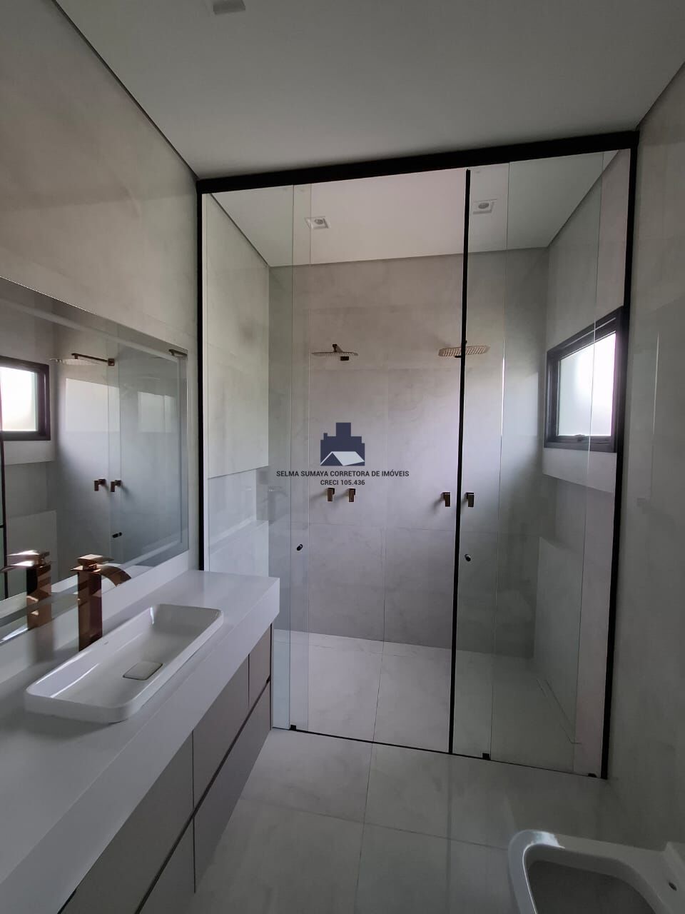 Casa de Condomínio com 3 quartos à venda, 205m² — foto 18 de 29