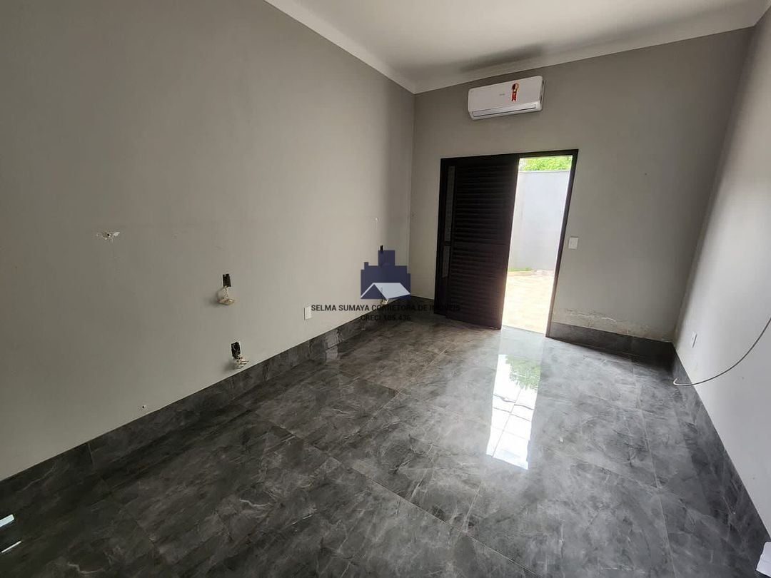 Casa com 3 quartos à venda, 264m² — foto 4 de 9
