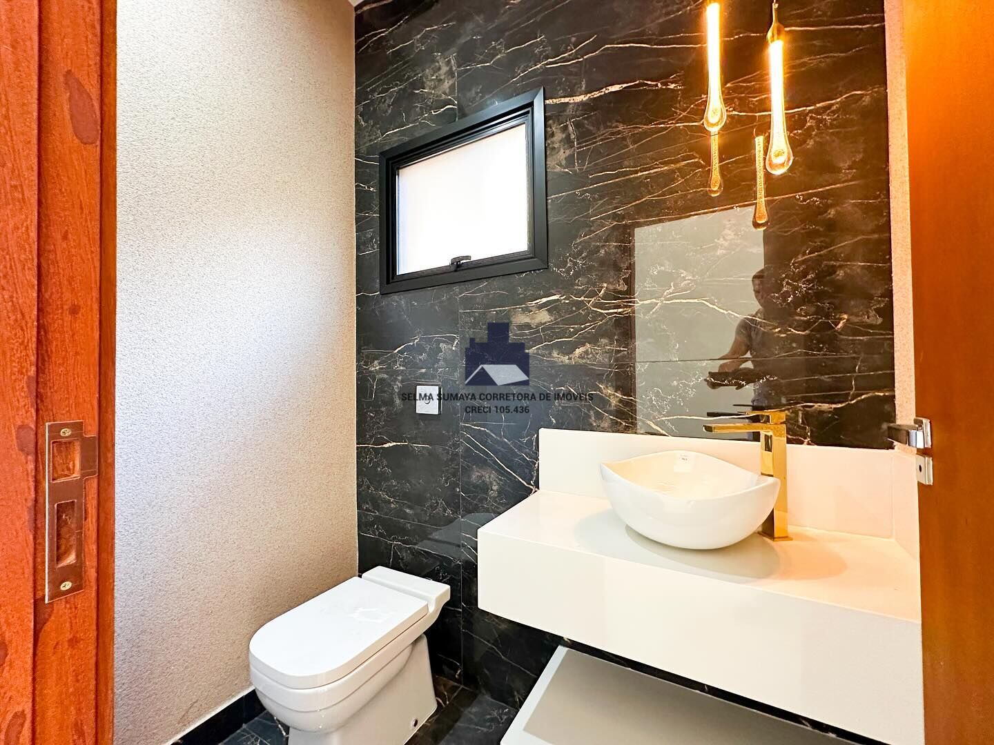 Casa de Condomínio com 3 quartos à venda, 250m² — foto 8 de 10