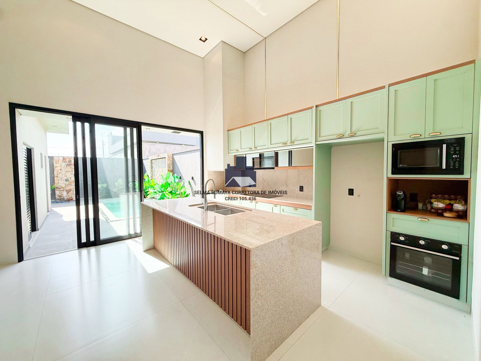 Casa de Condomínio com 4 quartos à venda, 180m² — foto 18 de 20