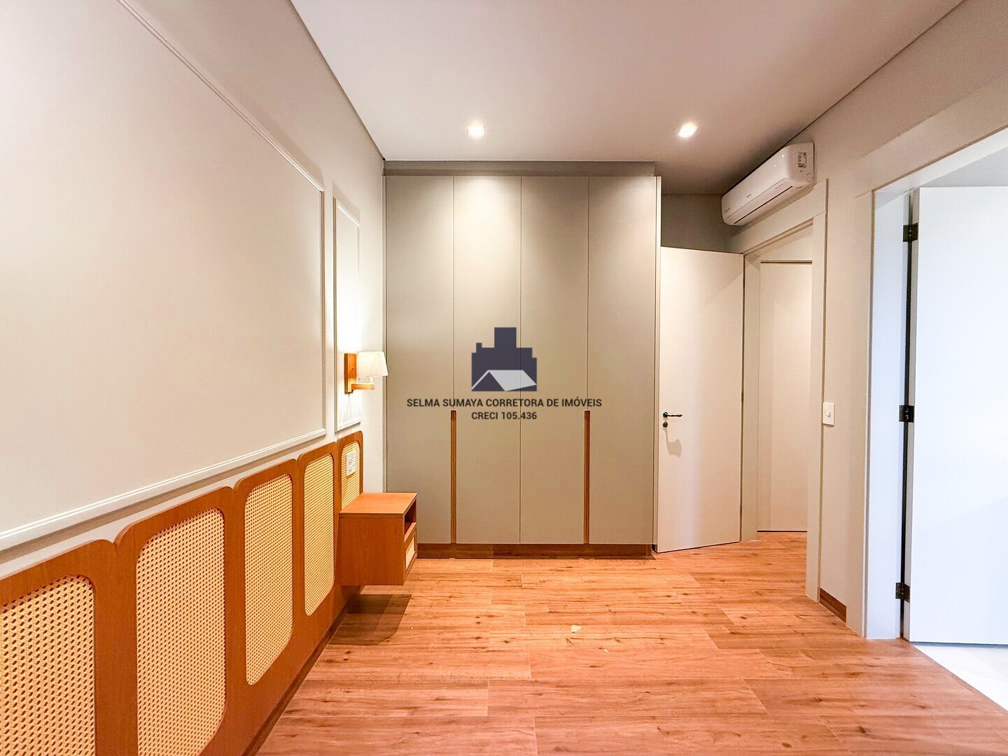 Casa de Condomínio com 3 quartos à venda, 242m² — foto 4 de 19