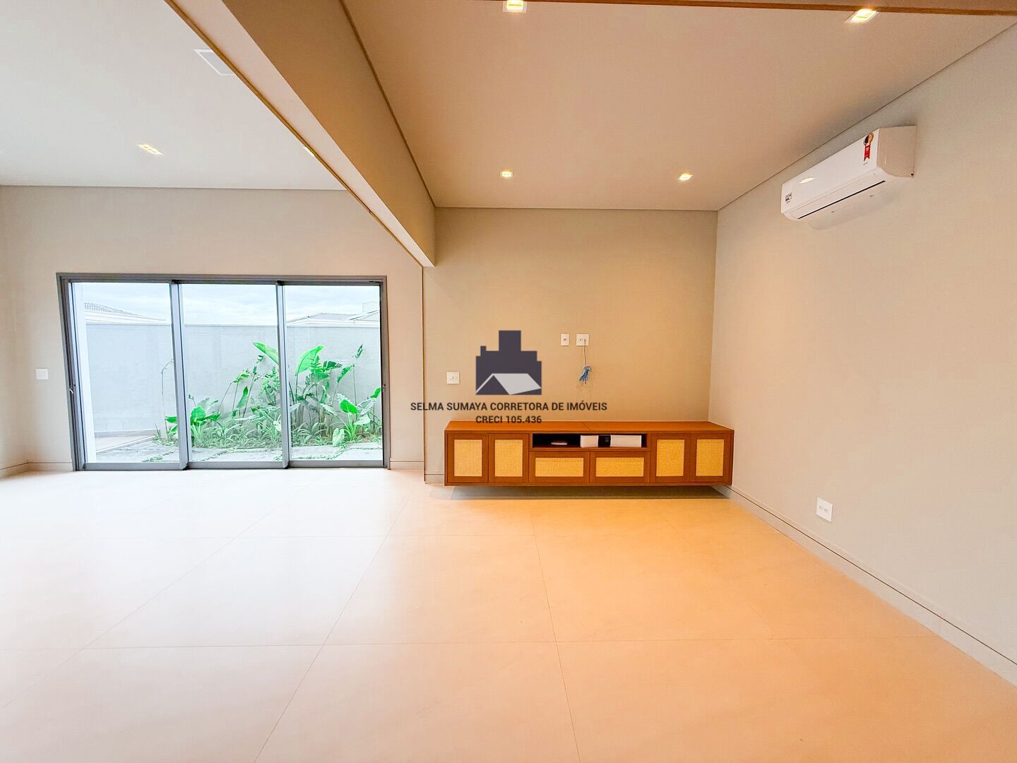 Casa de Condomínio com 3 quartos à venda, 242m² — foto 12 de 19