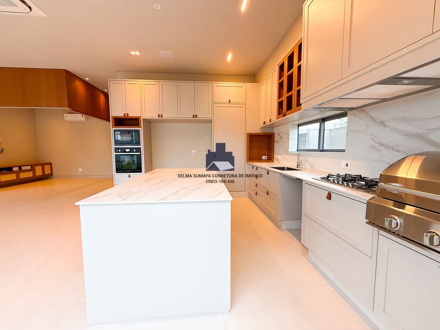 Casa de Condomínio com 3 quartos à venda, 242m² — foto 18 de 19