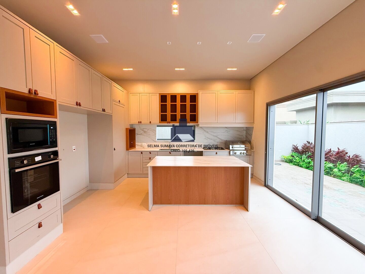 Casa de Condomínio com 3 quartos à venda, 242m² — foto 7 de 19