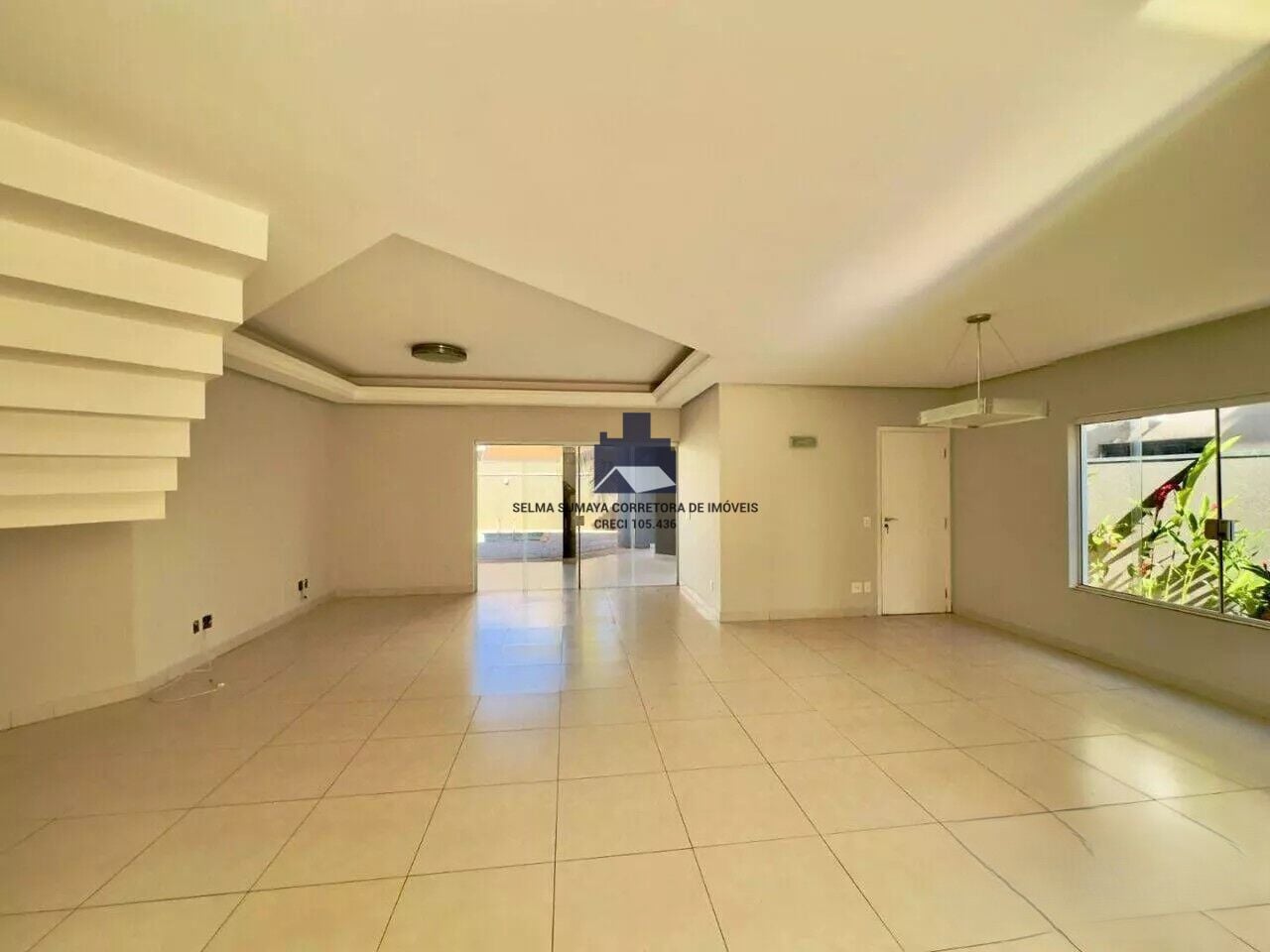 Casa de Condomínio com 3 quartos à venda, 240m² — foto 5 de 18