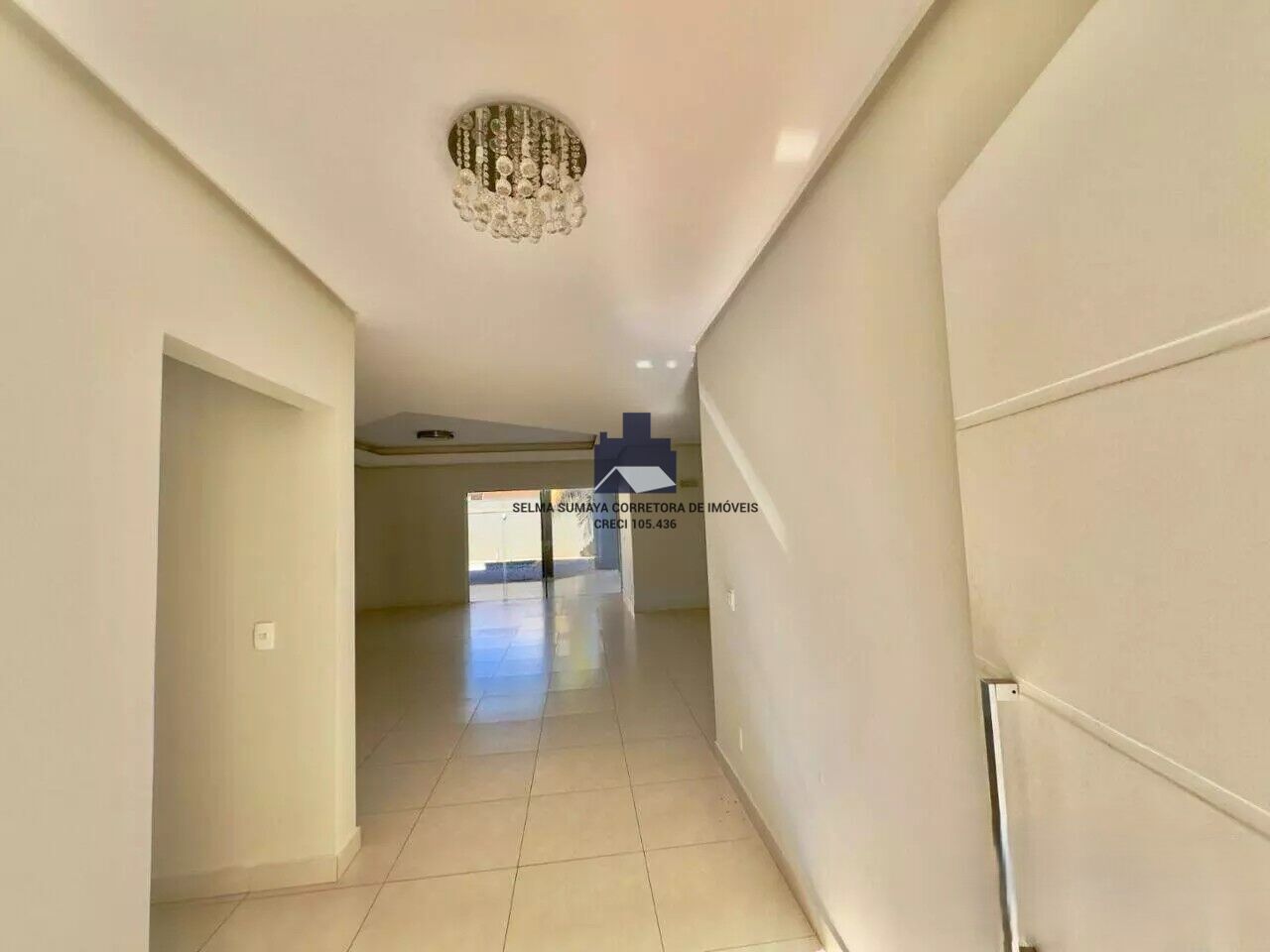 Casa de Condomínio com 3 quartos à venda, 240m² — foto 16 de 18