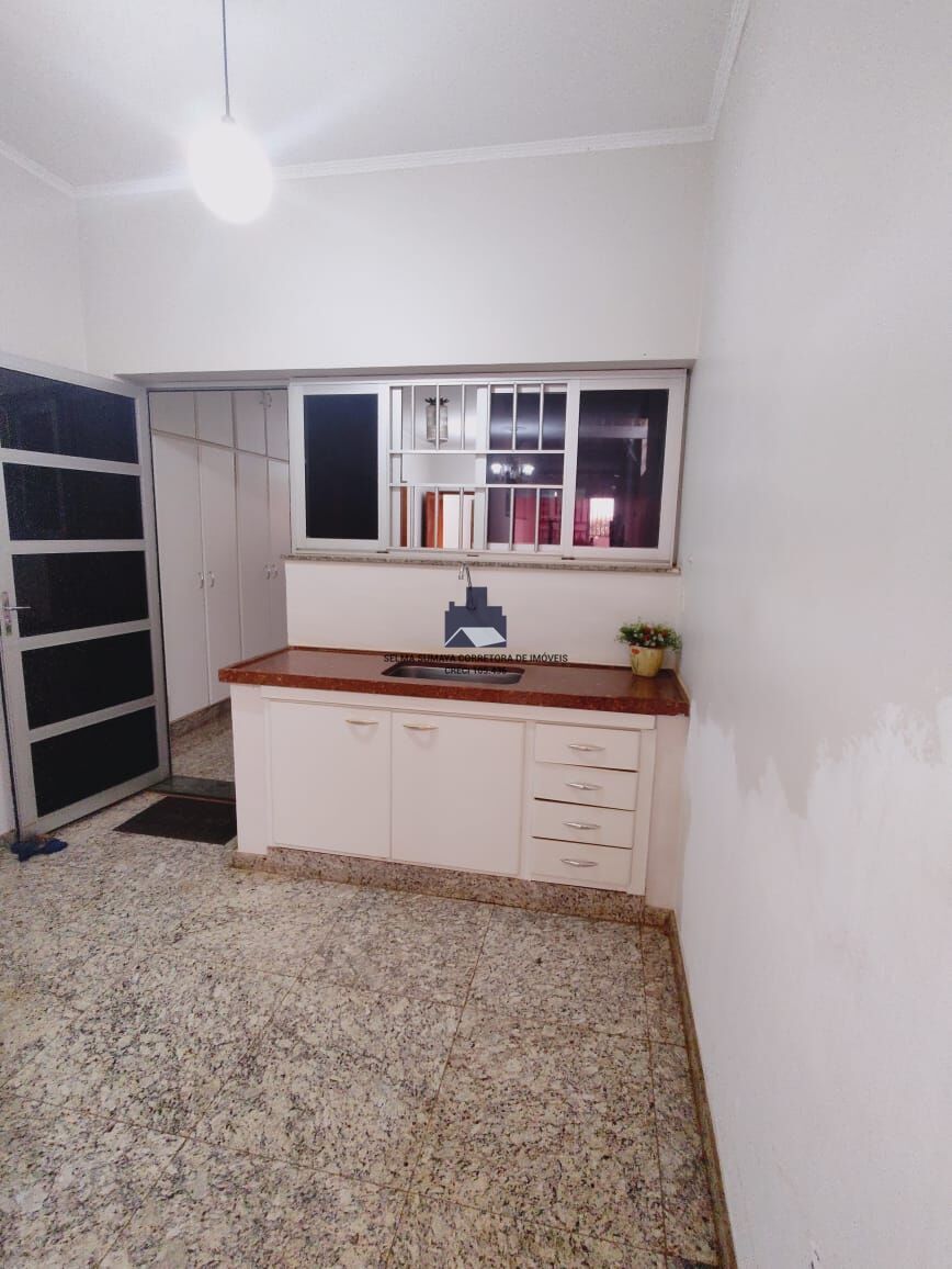 Casa com 3 quartos à venda, 354m² — foto 16 de 28