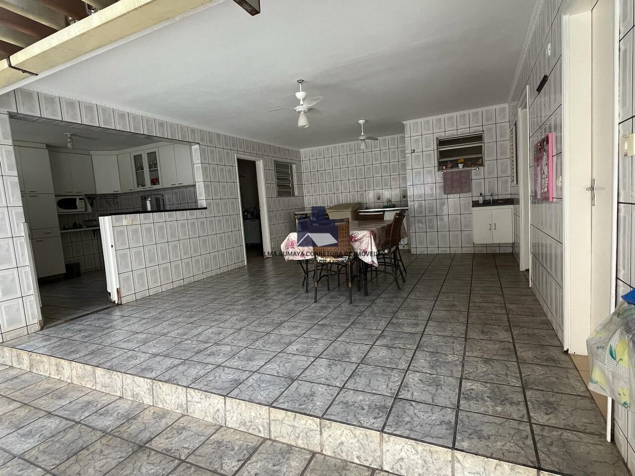 Casa com 3 quartos à venda, 354m² — foto 6 de 28