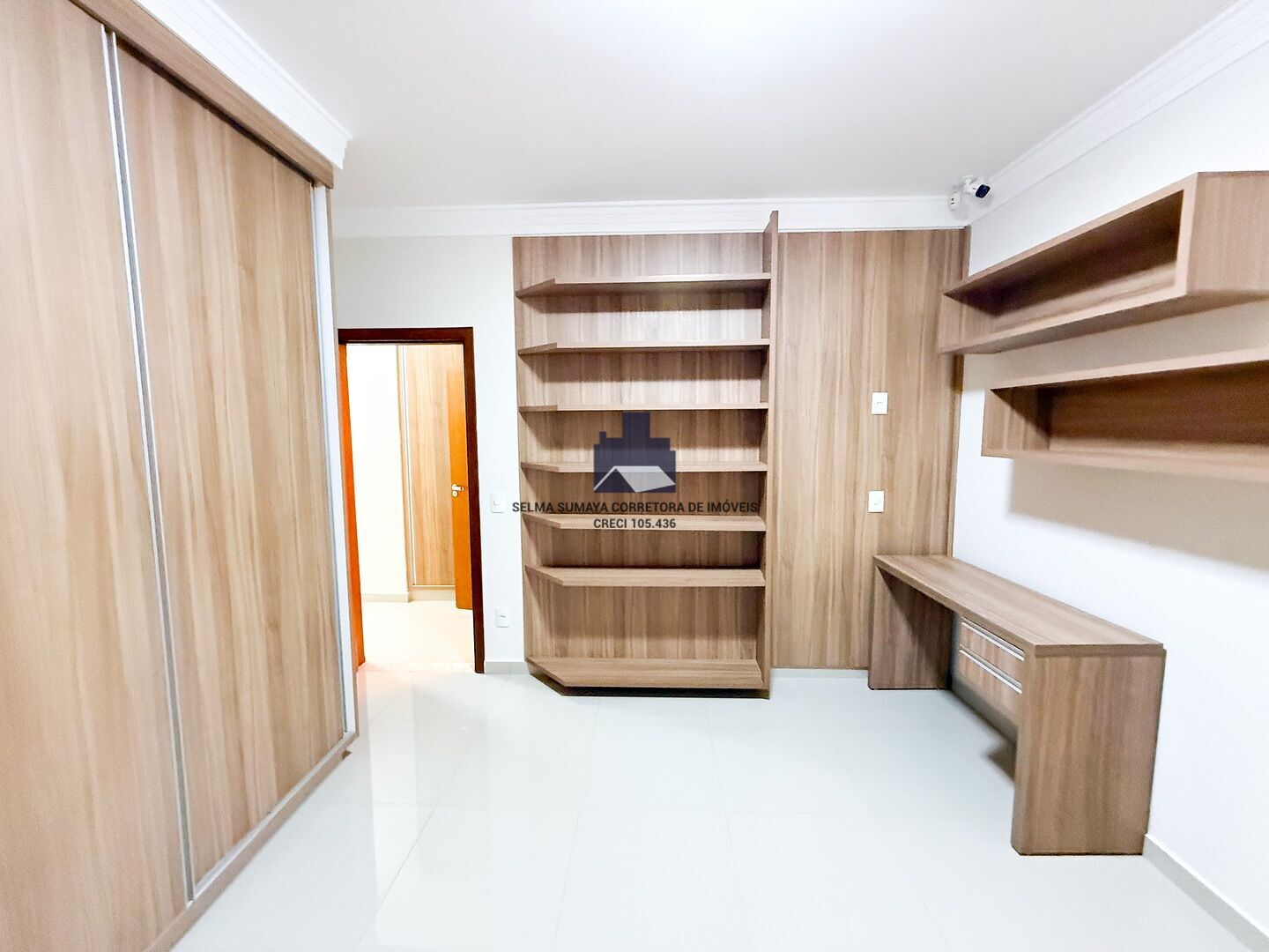 Casa de Condomínio com 4 quartos à venda, 284m² — foto 12 de 20