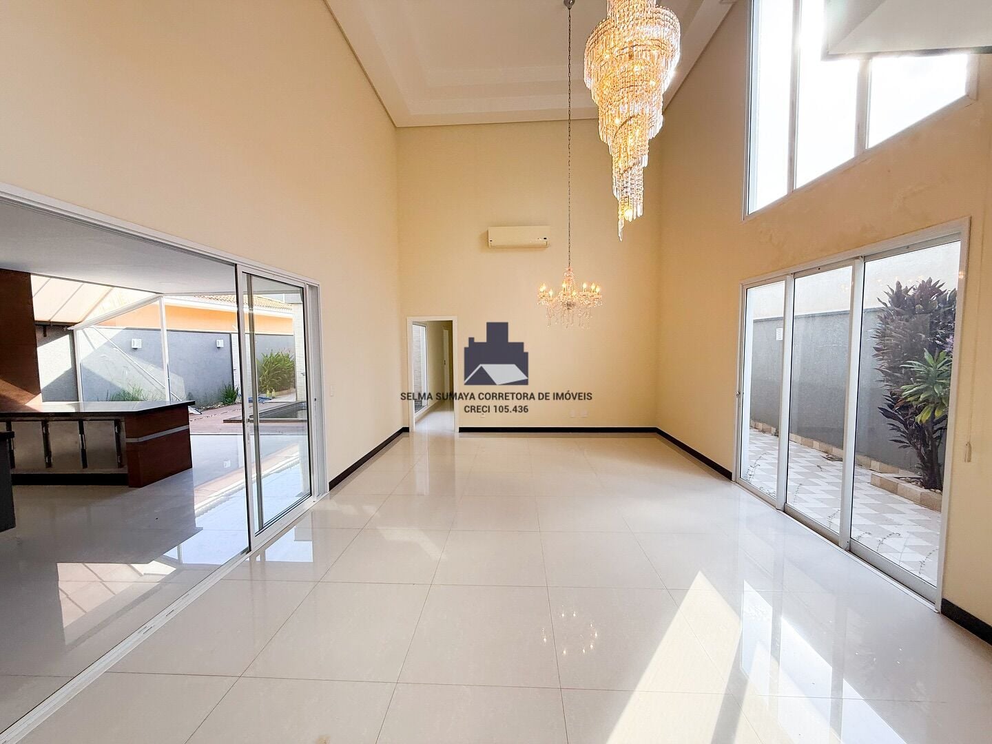 Casa de Condomínio com 4 quartos à venda, 300m² — foto 18 de 20