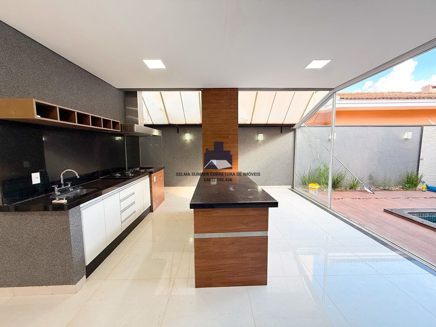 Casa de Condomínio com 4 quartos à venda, 300m² — foto 10 de 20