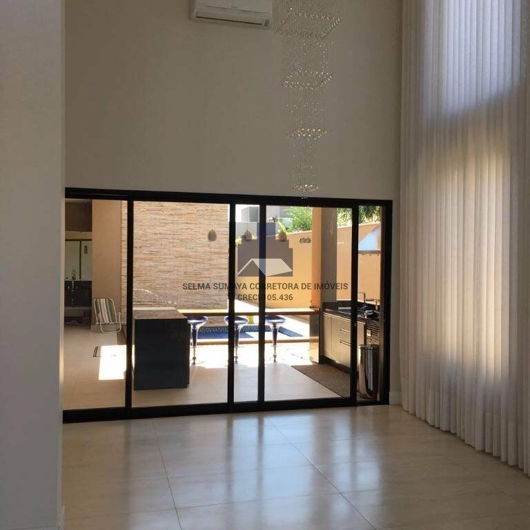 Casa de Condomínio com 3 quartos à venda, 300m² — foto 14 de 18