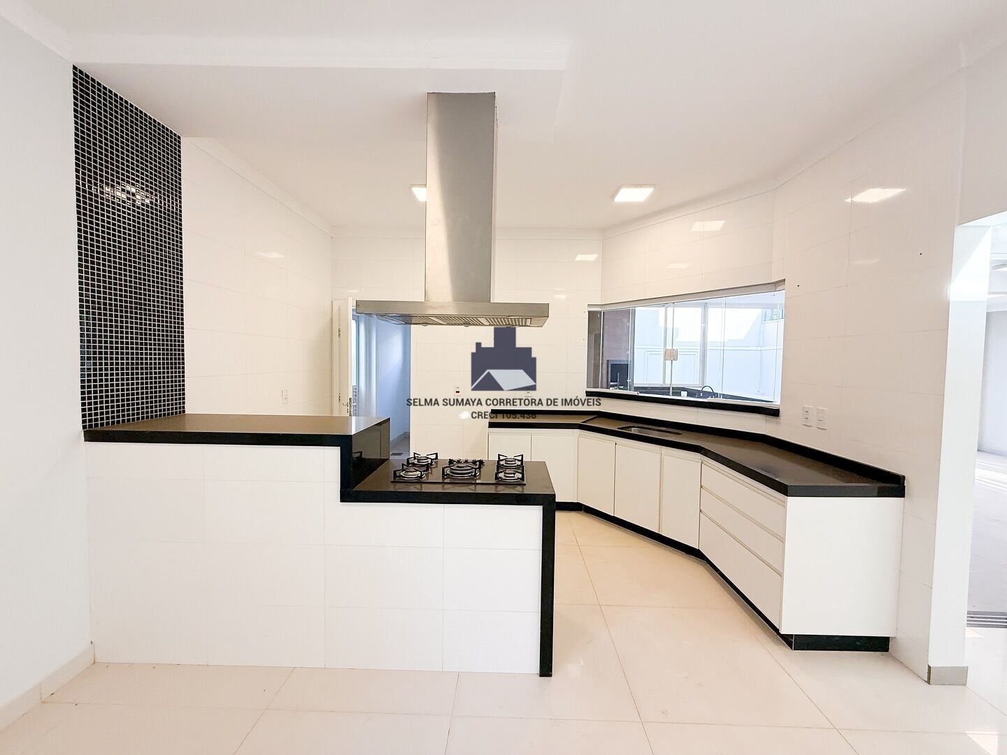 Casa de Condomínio com 4 quartos à venda, 320m² — foto 5 de 20