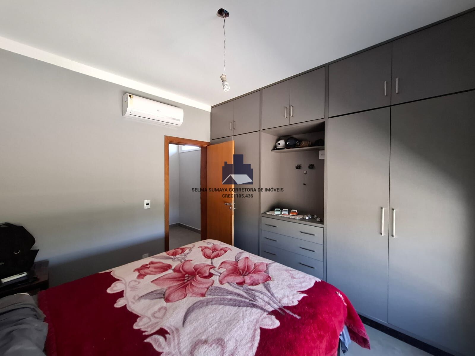 Casa de Condomínio com 4 quartos à venda, 260m² — foto 16 de 27