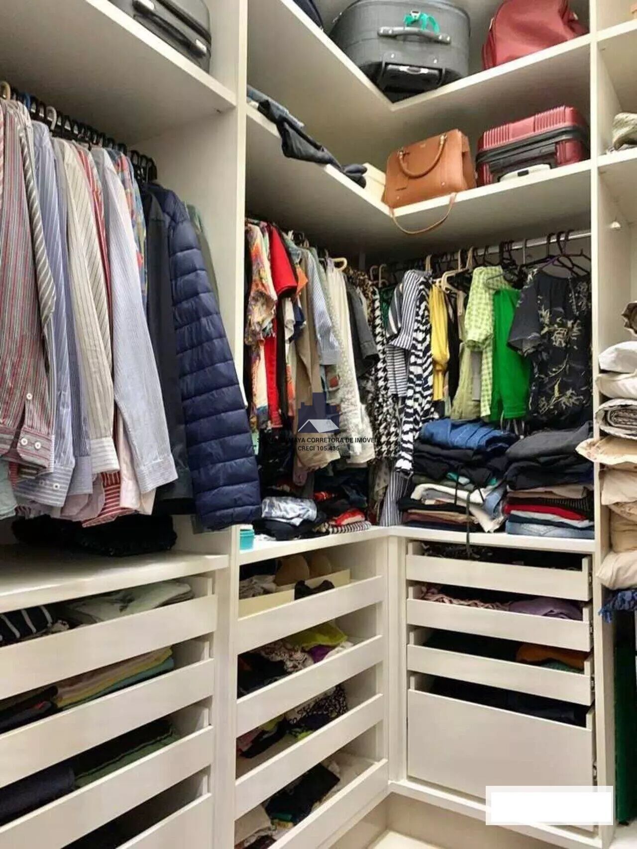 Casa de Condomínio com 3 quartos à venda, 210m² — foto 13 de 22