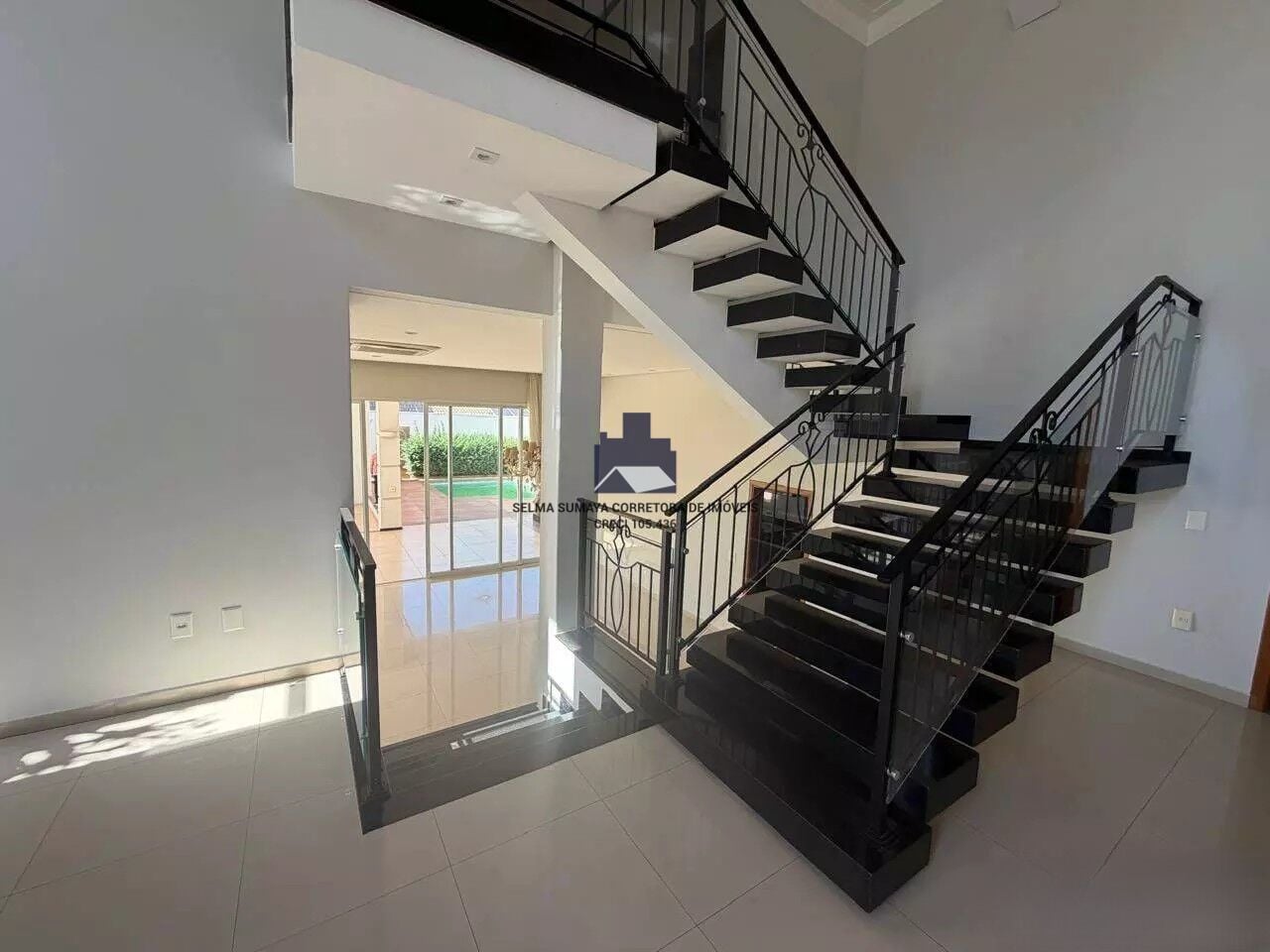 Casa de Condomínio com 4 quartos à venda, 337m² — foto 20 de 22