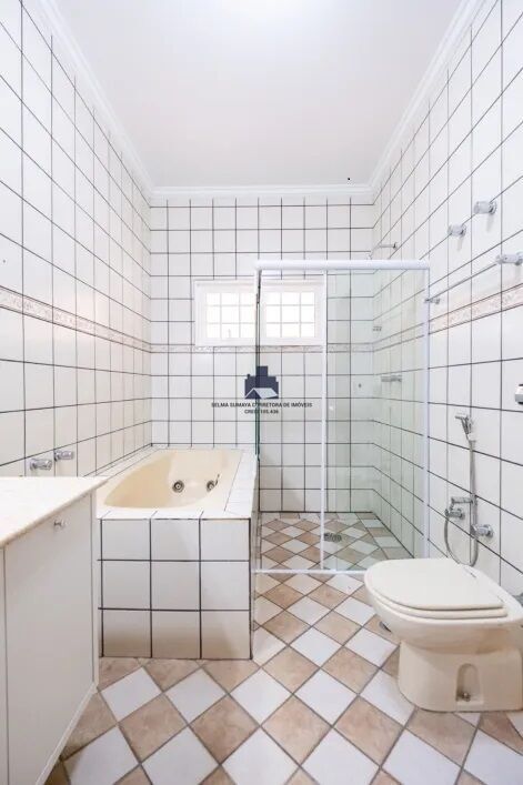 Casa com 4 quartos à venda, 340m² — foto 13 de 16