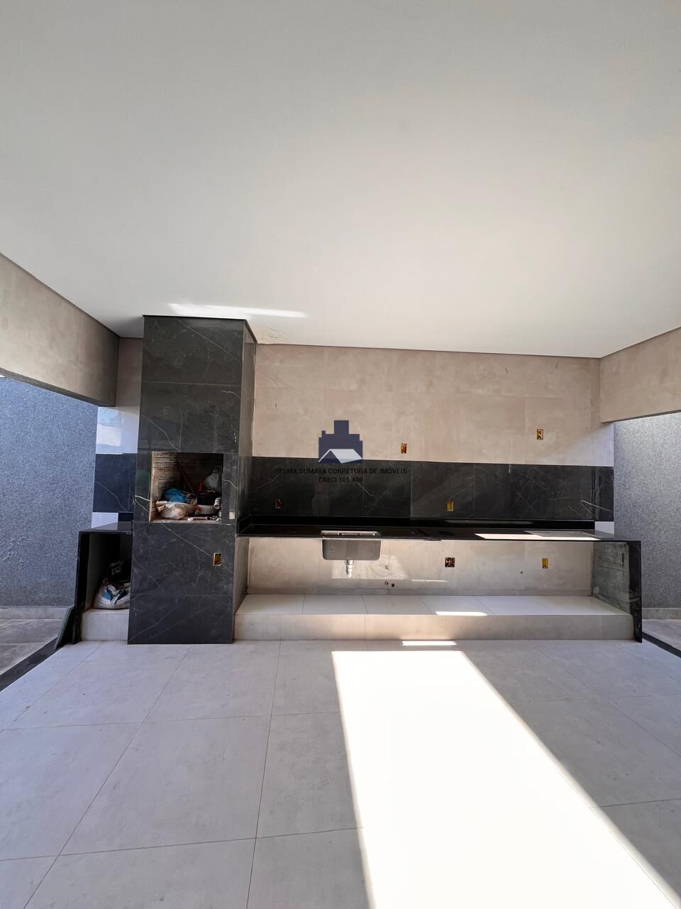 Casa com 3 quartos à venda, 150m² — foto 43 de 44
