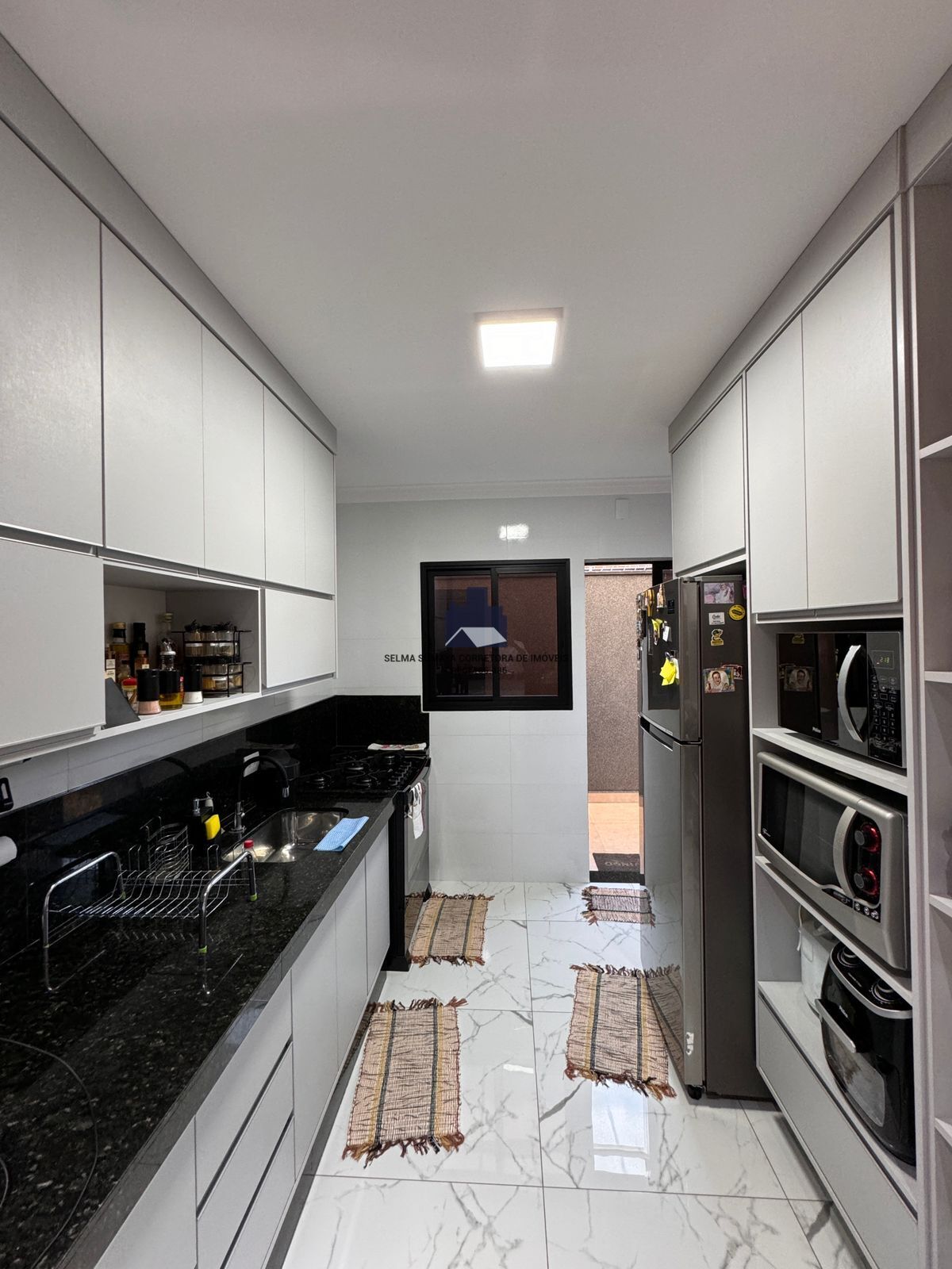Casa com 4 quartos à venda, 280m² — foto 4 de 27