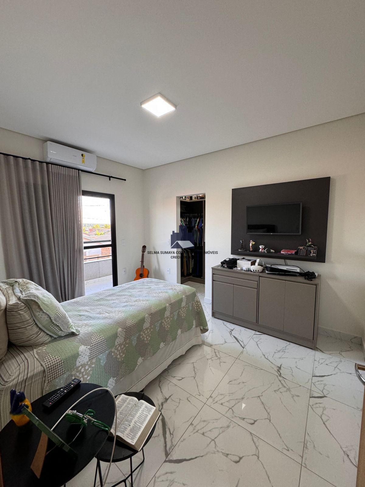 Casa com 4 quartos à venda, 280m² — foto 25 de 27