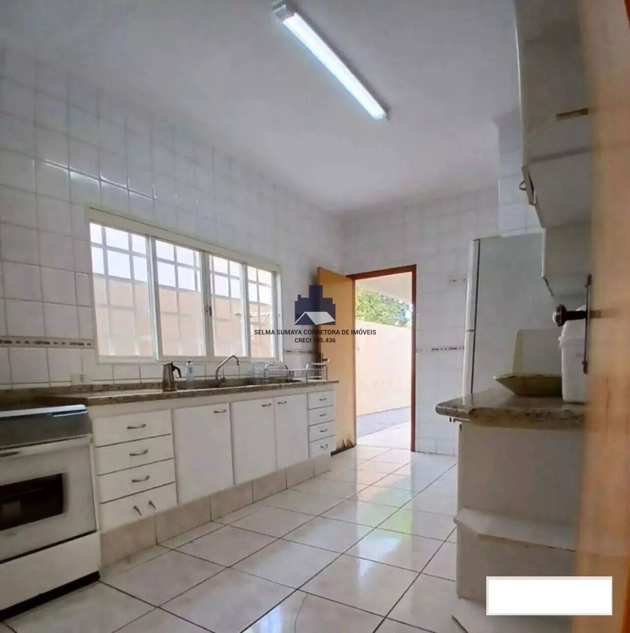 Casa com 3 quartos à venda, 210m² — foto 5 de 12