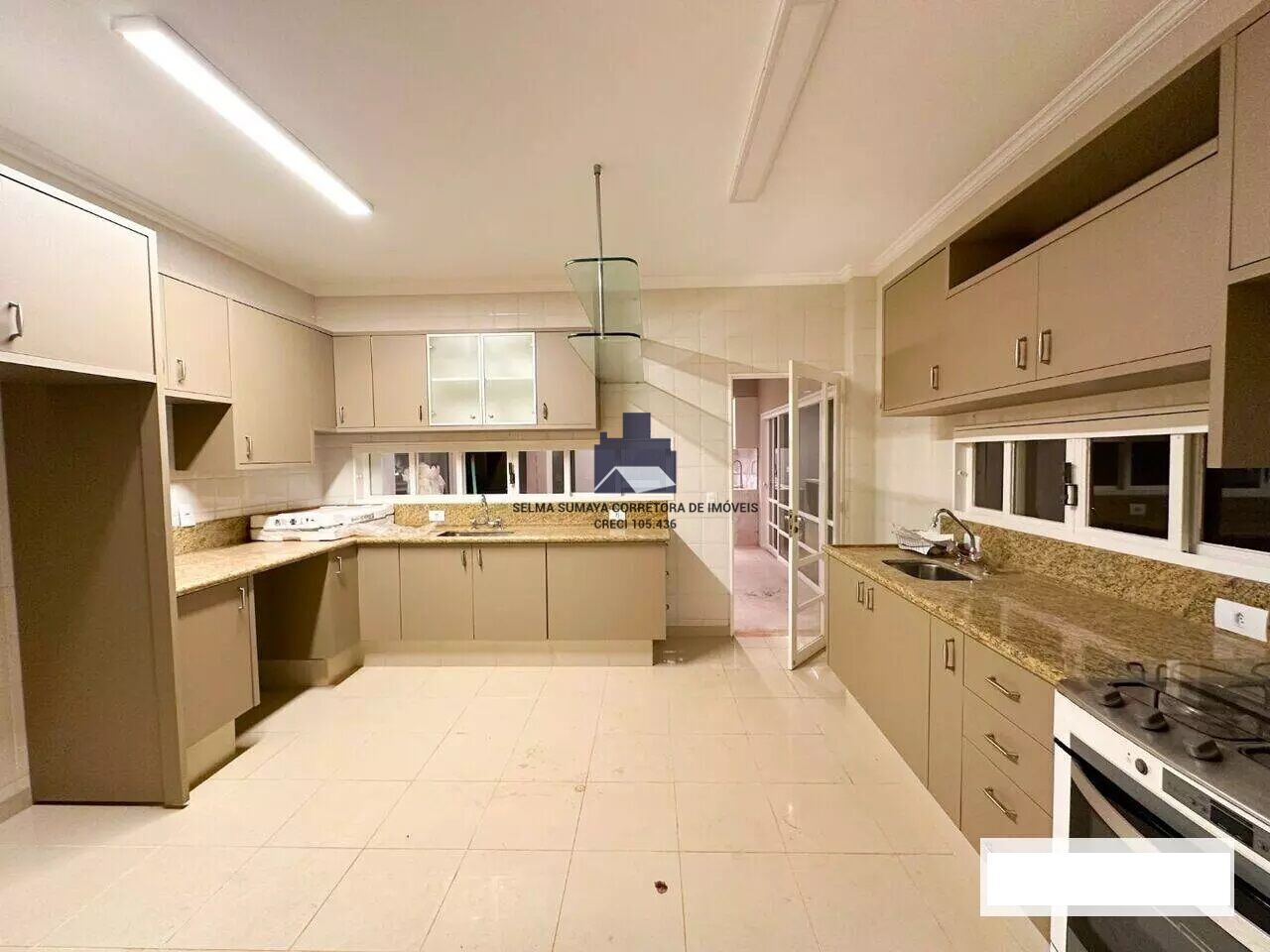 Casa de Condomínio com 4 quartos à venda, 410m² — foto 7 de 23
