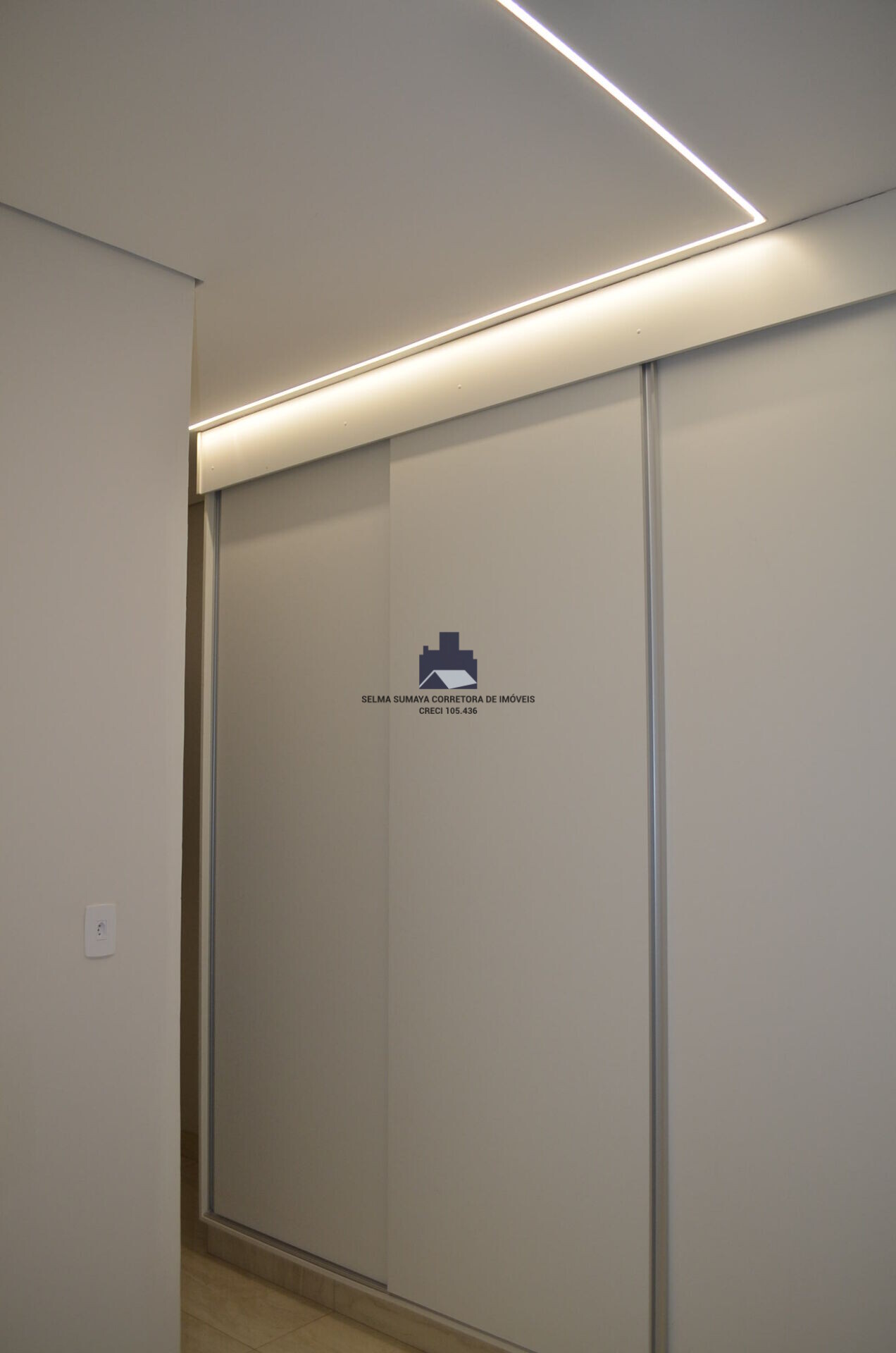 Casa de Condomínio com 3 quartos à venda, 160m² — foto 9 de 34