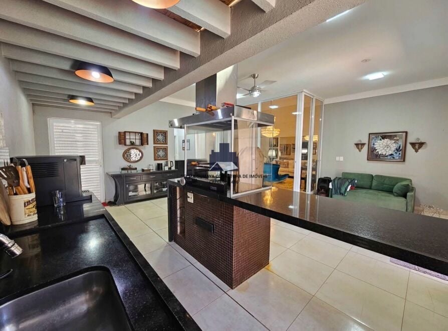Casa de Condomínio com 4 quartos à venda, 279m² — foto 12 de 12