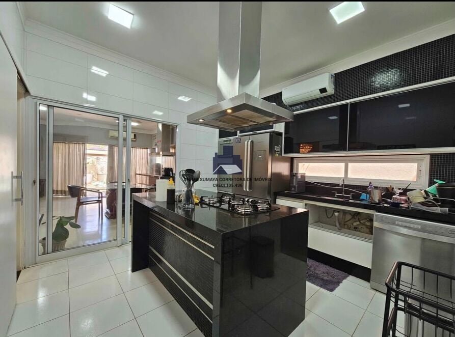 Casa de Condomínio com 4 quartos à venda, 279m² — foto 5 de 12