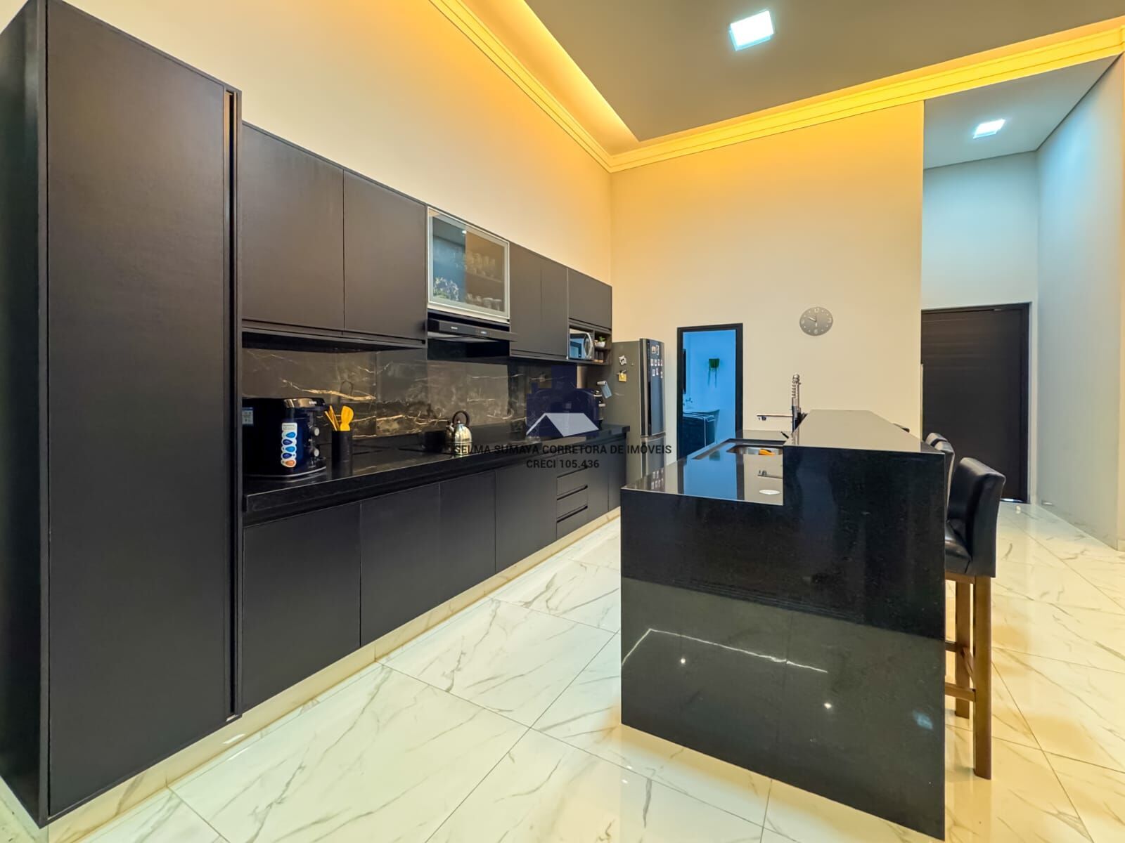 Casa de Condomínio com 3 quartos à venda, 200m² — foto 21 de 25