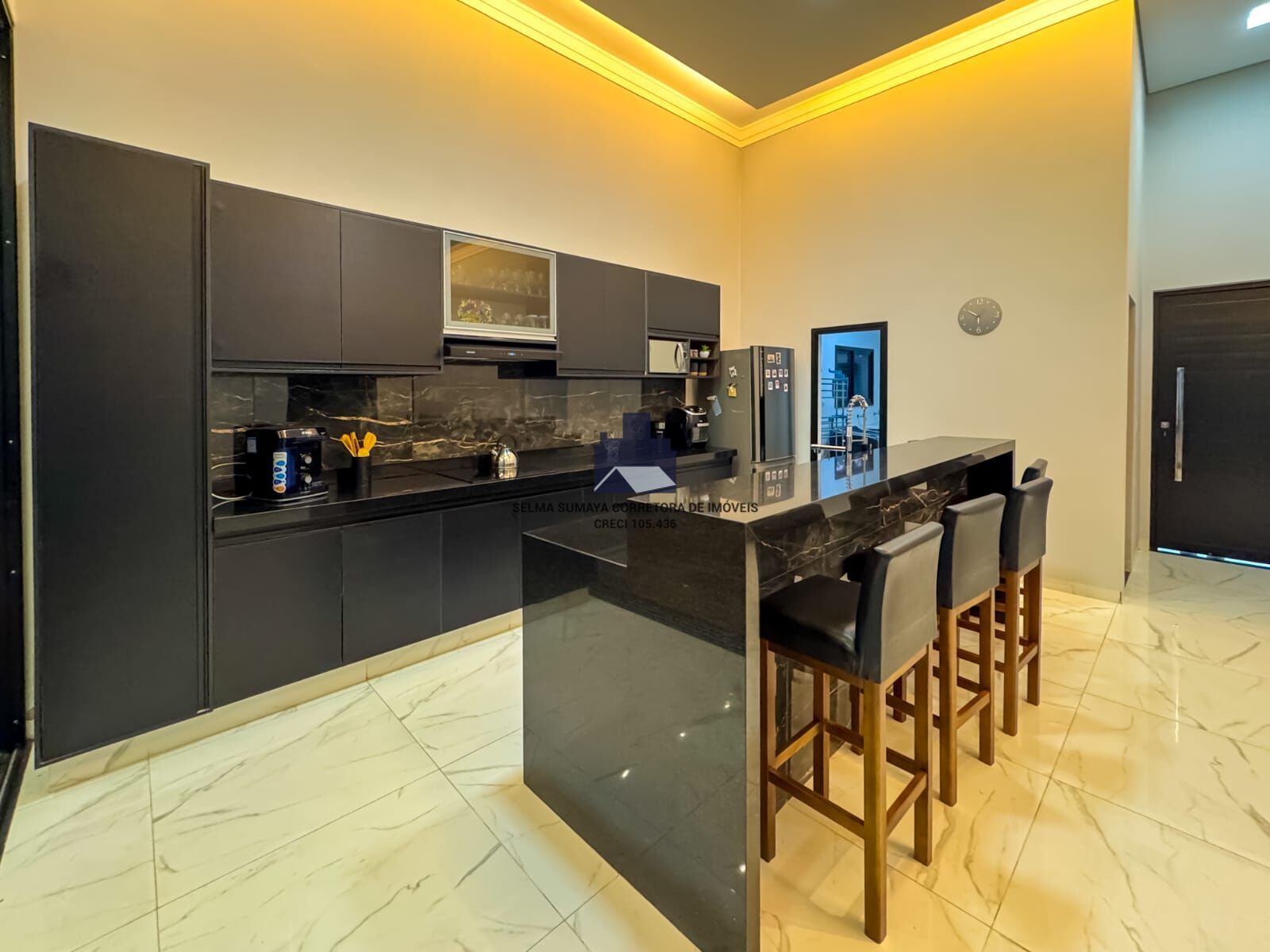 Casa de Condomínio com 3 quartos à venda, 200m² — foto 22 de 25