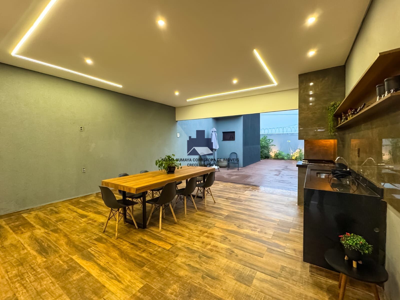 Casa de Condomínio com 3 quartos à venda, 200m² — foto 11 de 25