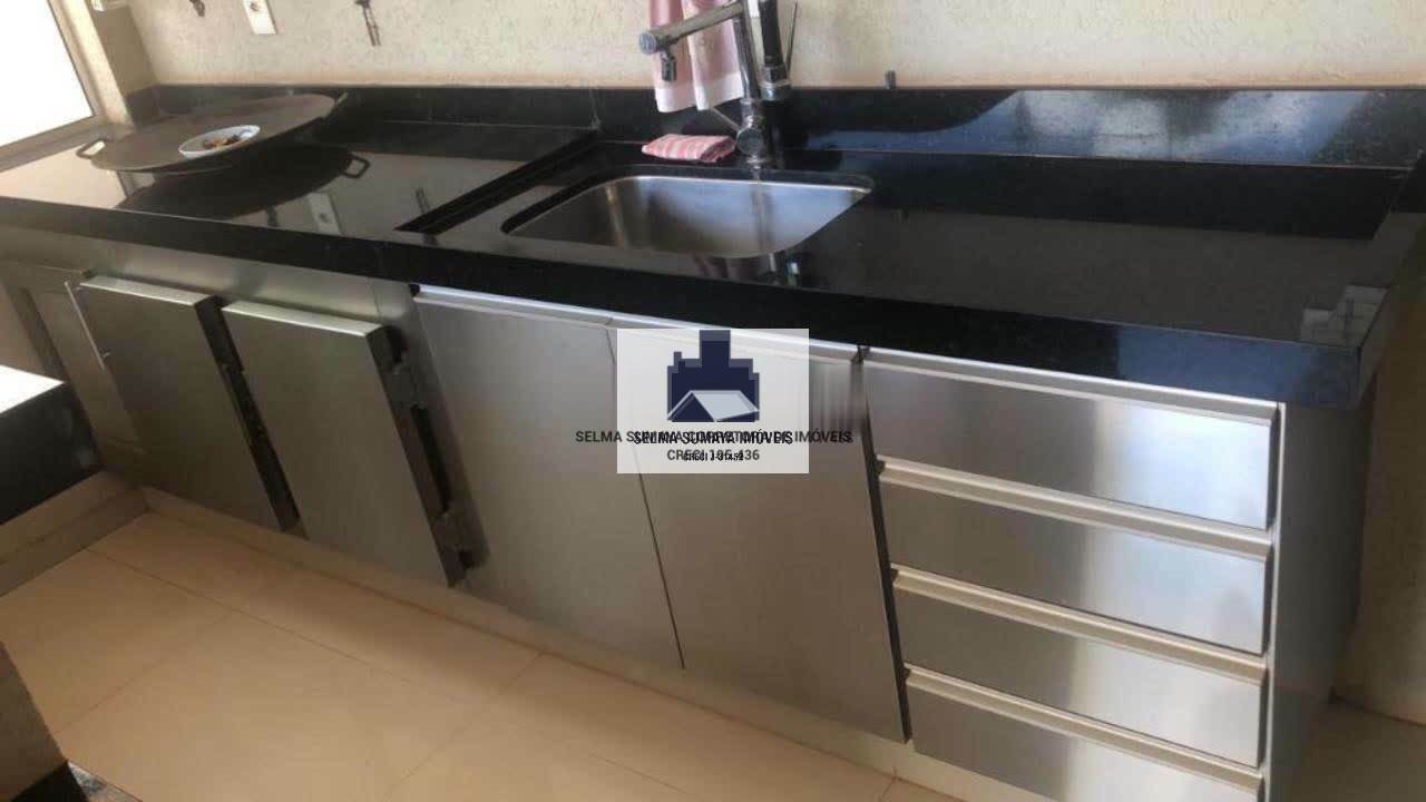 Casa de Condomínio com 3 quartos à venda, 250m² — foto 8 de 10