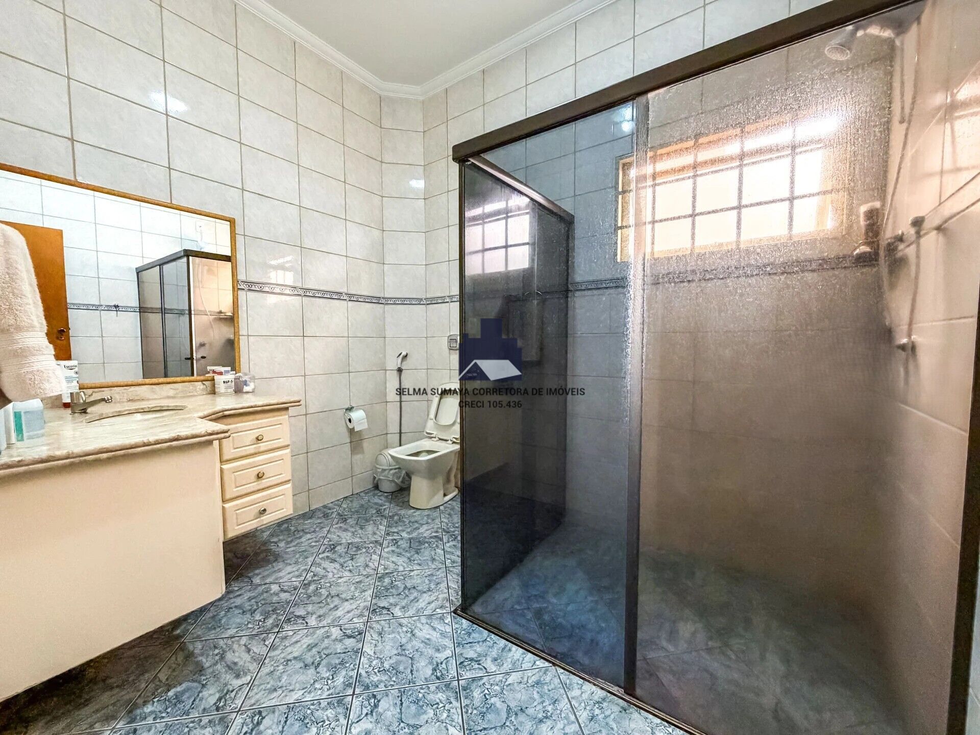 Casa com 3 quartos à venda, 270m² — foto 16 de 24