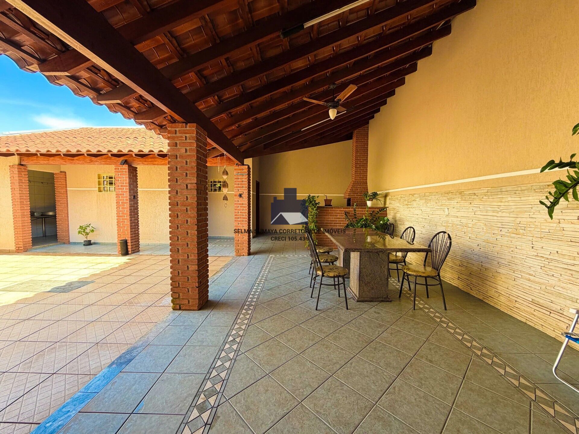 Casa com 3 quartos à venda, 270m² — foto 6 de 24