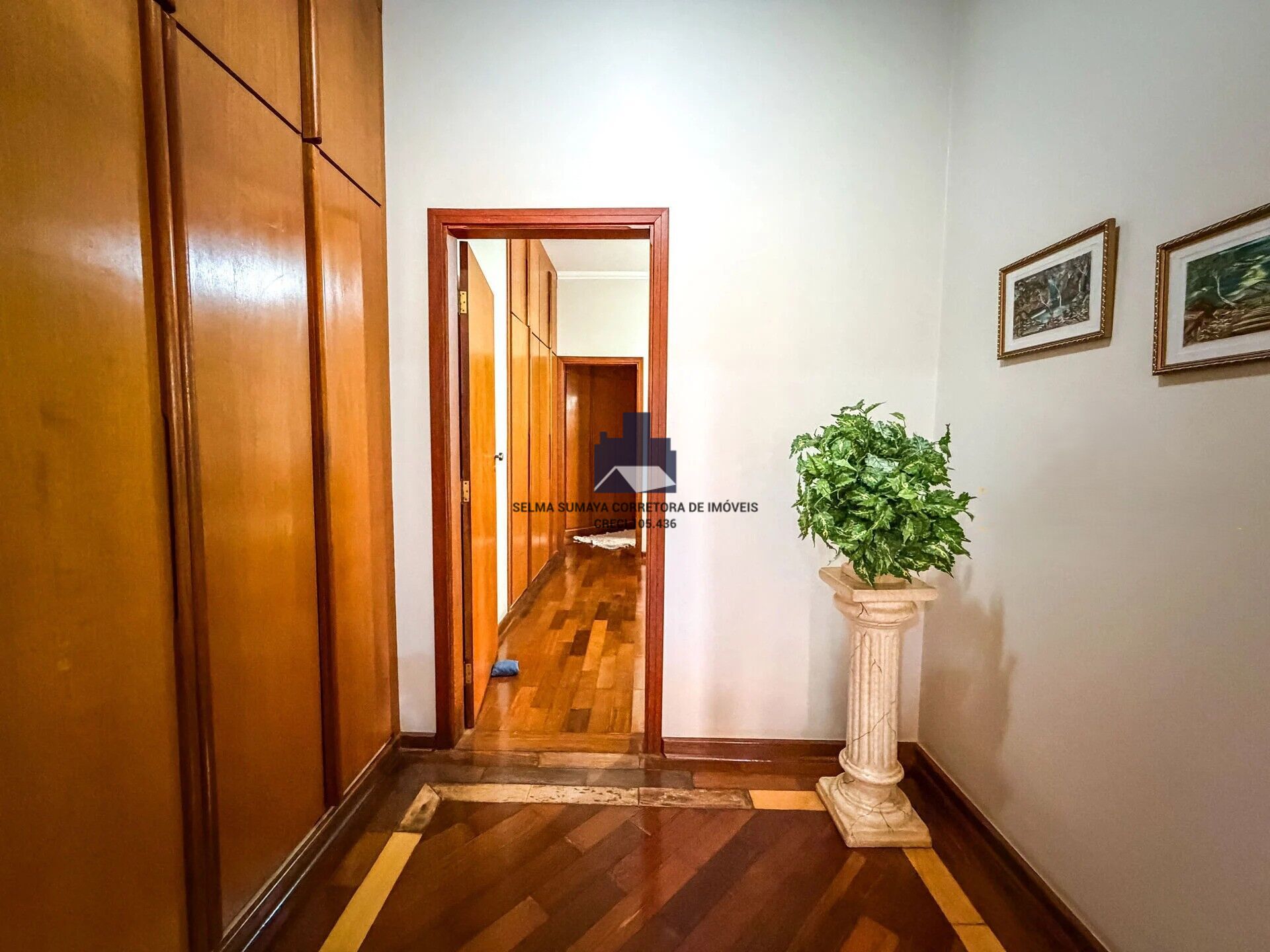 Casa com 3 quartos à venda, 270m² — foto 13 de 24
