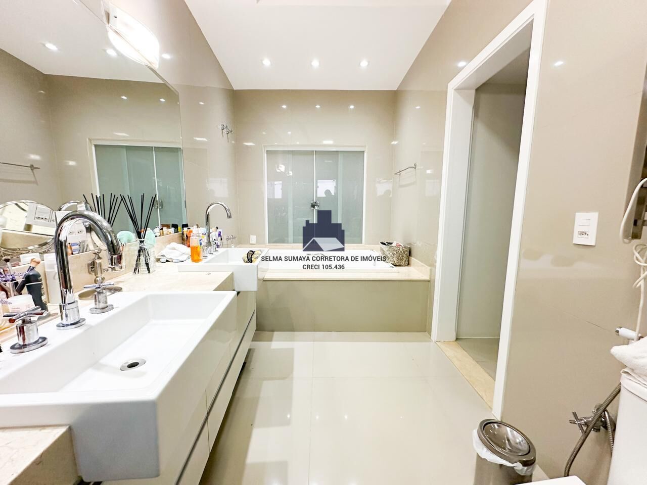 Casa de Condomínio com 4 quartos à venda, 530m² — foto 13 de 37