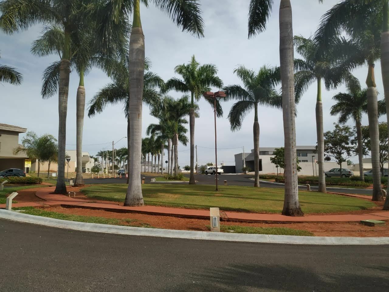 Terreno / Lote / Condomínio à venda, 377m² — foto 17 de 18