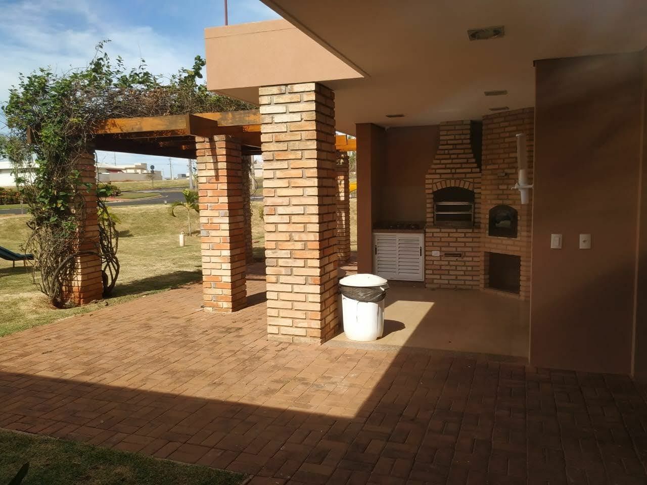 Terreno / Lote / Condomínio à venda, 377m² — foto 7 de 18