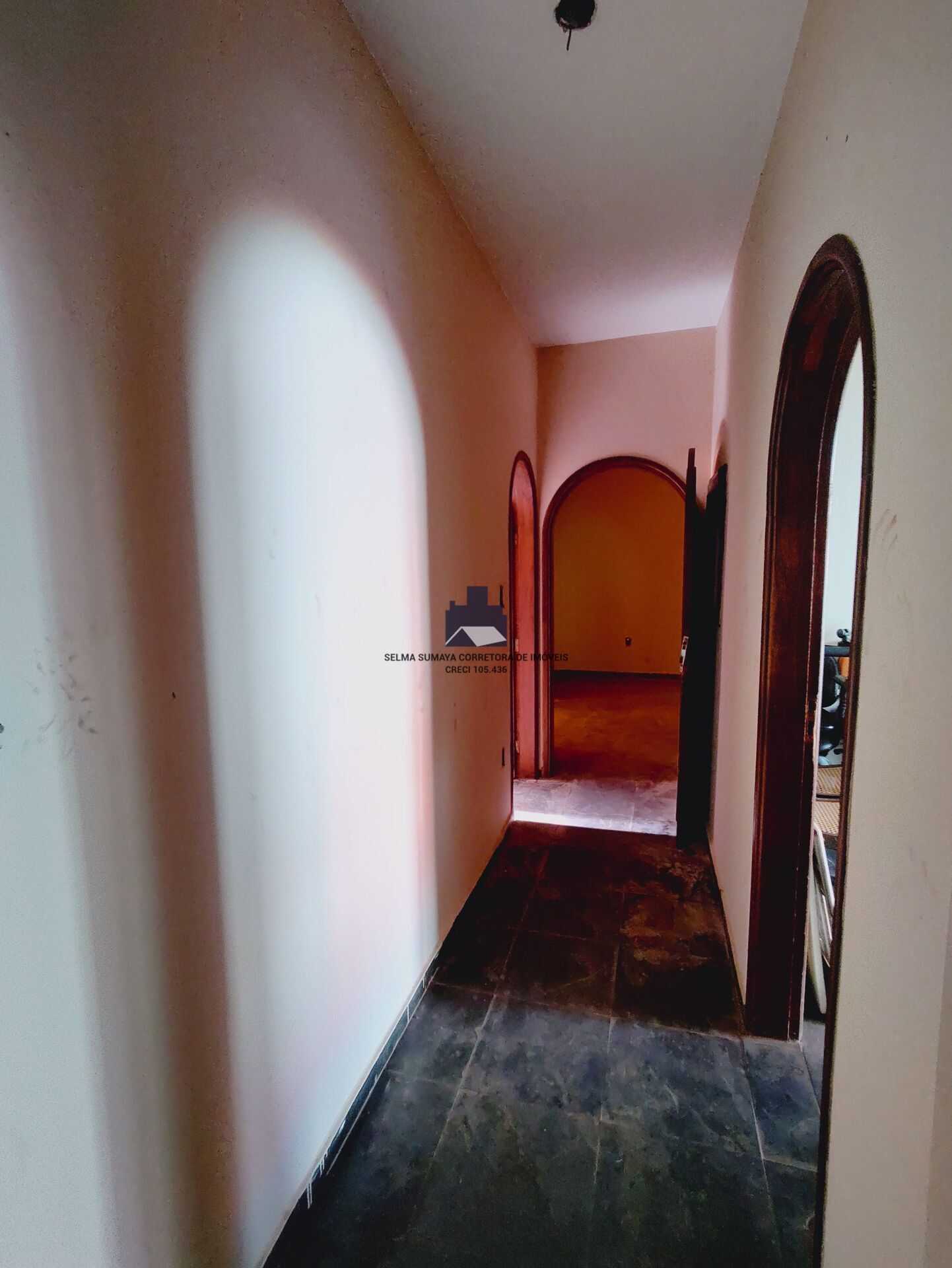 Casa com 3 quartos à venda, 236m² — foto 16 de 17