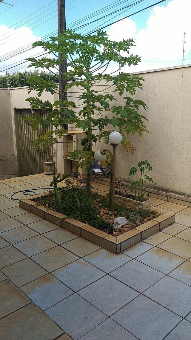 Casa com 4 quartos à venda, 230m² — foto 4 de 13