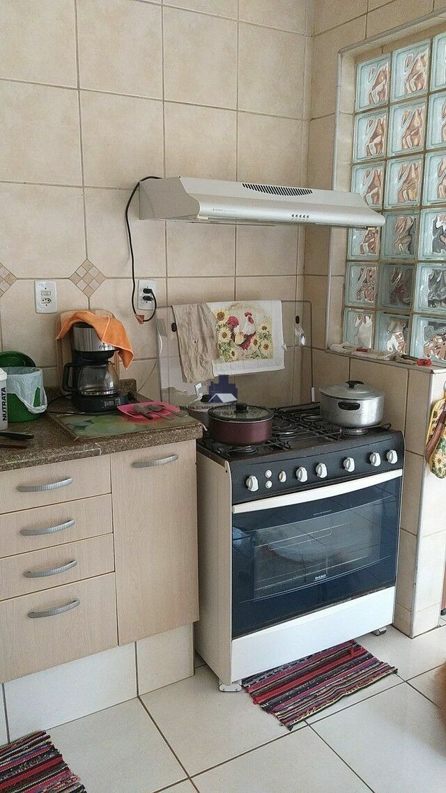Casa com 4 quartos à venda, 230m² — foto 11 de 13