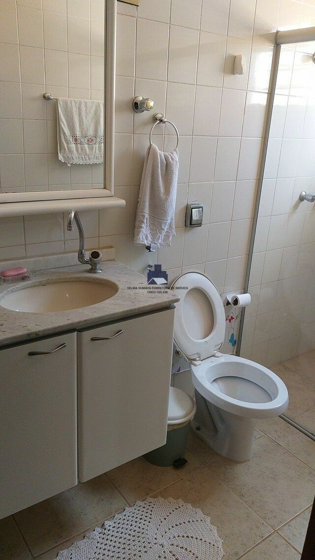 Casa com 4 quartos à venda, 230m² — foto 9 de 13