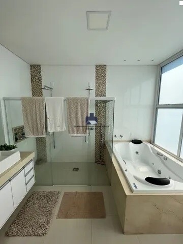 Casa de Condomínio com 3 quartos à venda, 222m² — foto 8 de 10