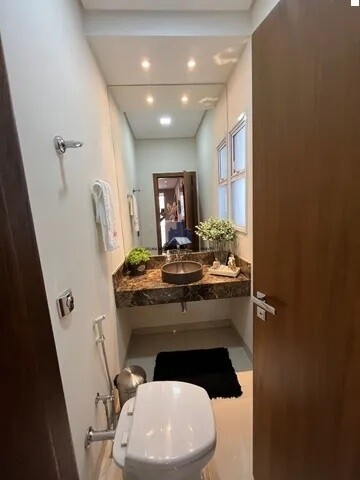 Casa de Condomínio com 3 quartos à venda, 222m² — foto 7 de 10