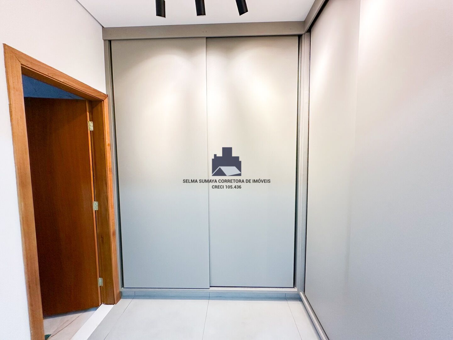 Casa de Condomínio com 3 quartos à venda, 170m² — foto 10 de 19