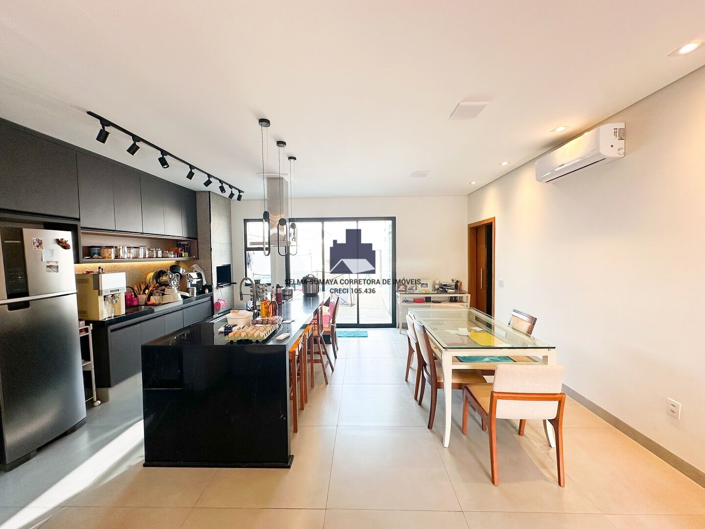 Casa de Condomínio com 3 quartos à venda, 170m² — foto 13 de 19