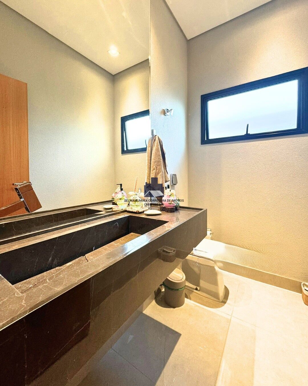 Casa de Condomínio com 3 quartos à venda, 222m² — foto 6 de 15