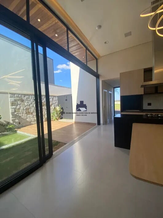 Casa de Condomínio com 3 quartos à venda, 165m² — foto 16 de 27