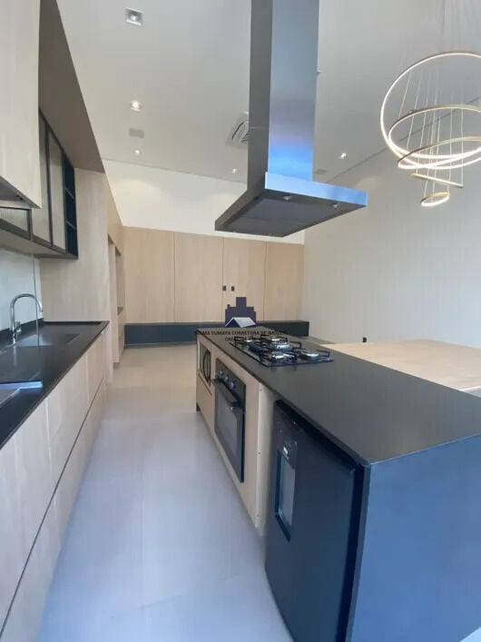 Casa de Condomínio com 3 quartos à venda, 165m² — foto 11 de 27